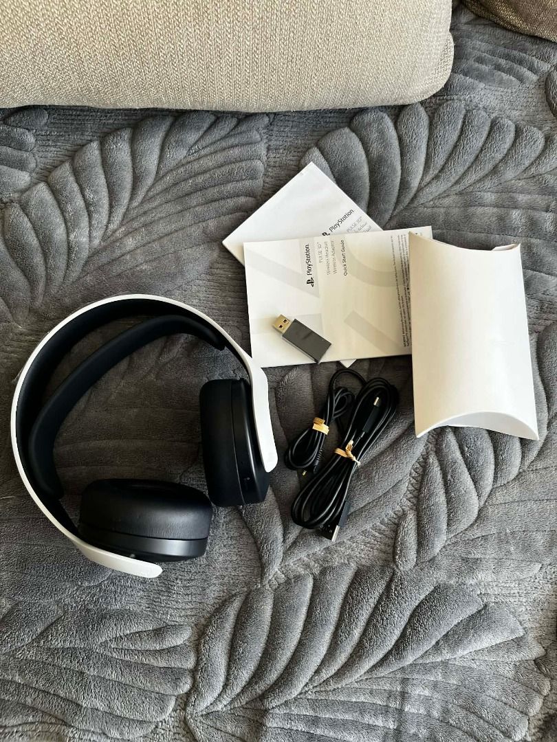 Sony PS5 PlayStation 5 Pulse 3D Headphones (Category: Headphones & Headsets) located in Manila. Submitted by grnickkk (Listing ID 1428481950, Image 1). Description: - 100% Original and Working - Never used - Bought from Saudi - Comes with a box, but it has damage, but it's not that severe - Includes manual, audio jacks, and charging cable Includes a Sony PlayStation 5 wireless headset, USB adapter, USB-C charging cable, 3.5mm audio cable, and doc