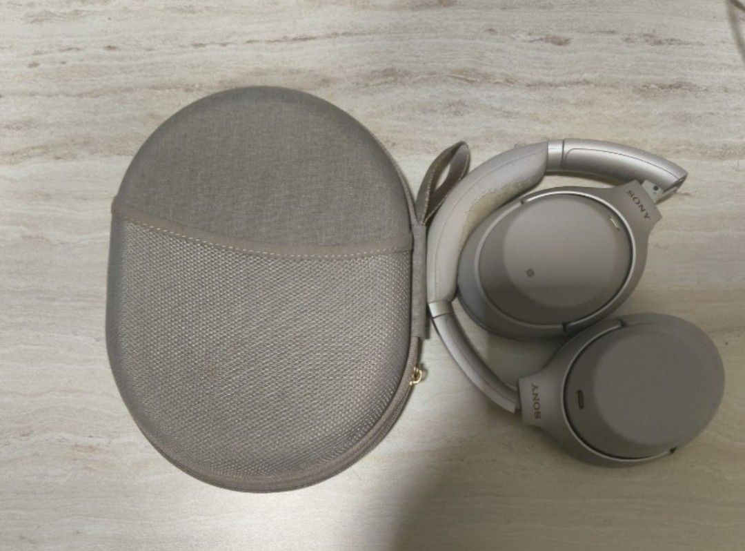 Sony WH-1000XM3  Wireless Noise Cancelling Headphones