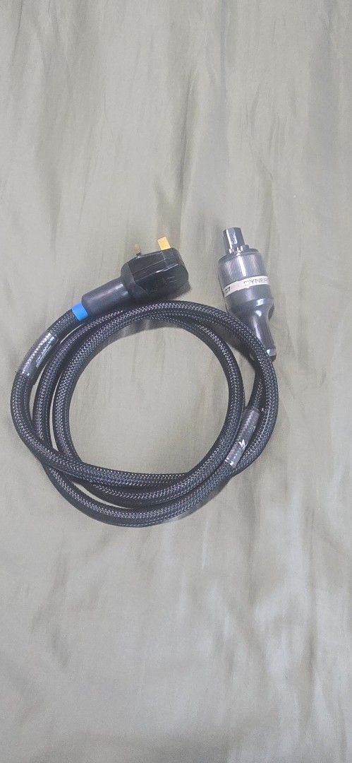 Synergistic Research G7 Power Cable