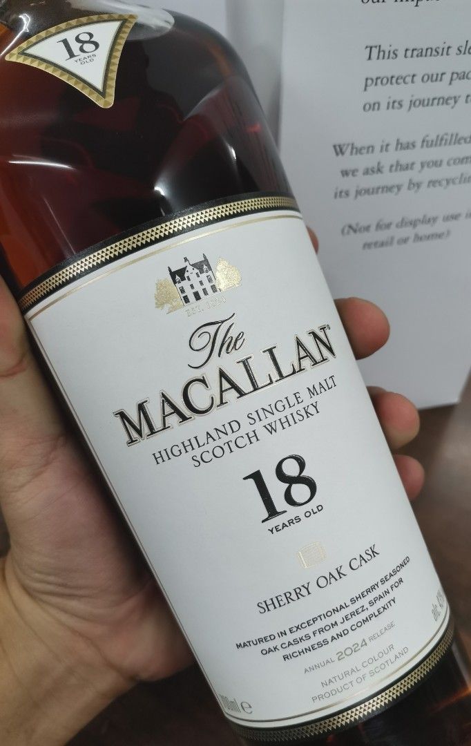 The Macallan 18 Years Old Sherry Oak Cask (Category: Beverages) located in Quezon City. Submitted by midman03 (Listing ID 1428446981, Image 1). Description: 9 bottles available Can give very good discount if take all.