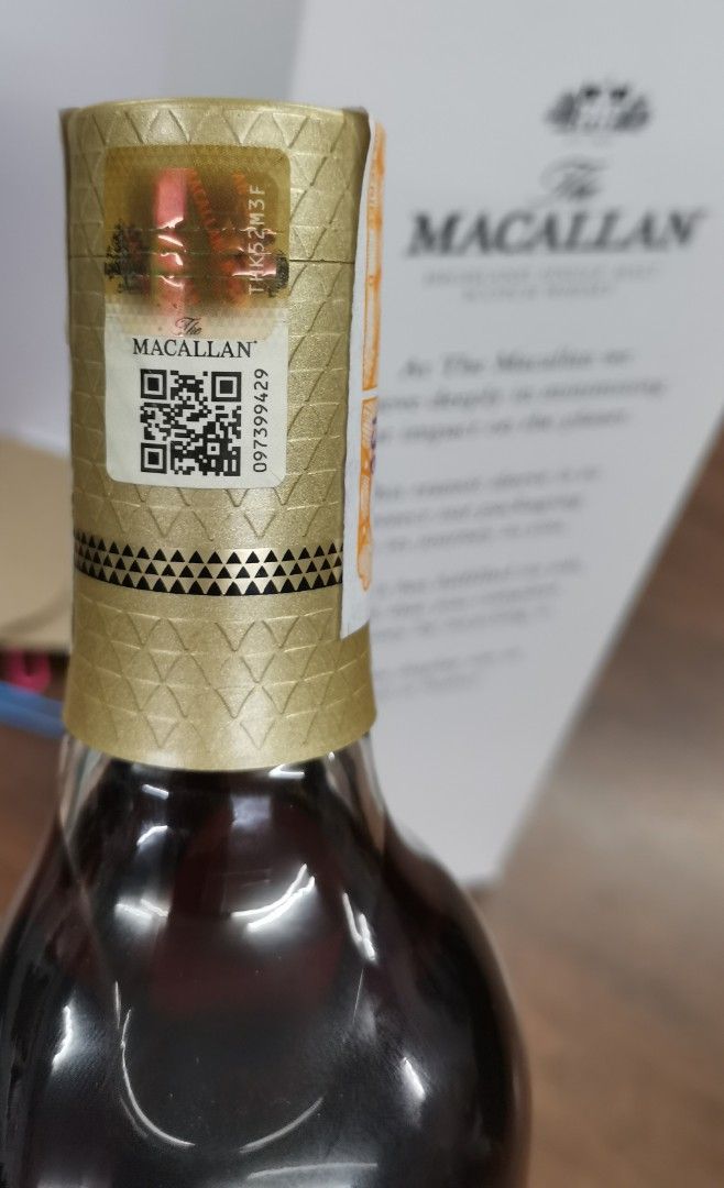 The Macallan 18 Years Old Sherry Oak Cask (Category: Beverages) located in Quezon City. Submitted by midman03 (Listing ID 1428446981, Image 2). Description: 9 bottles available Can give very good discount if take all.