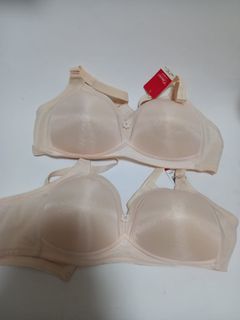 (Category: ) located in . Submitted by julebe (Listing ID 1428565105, Image 1). Description: .