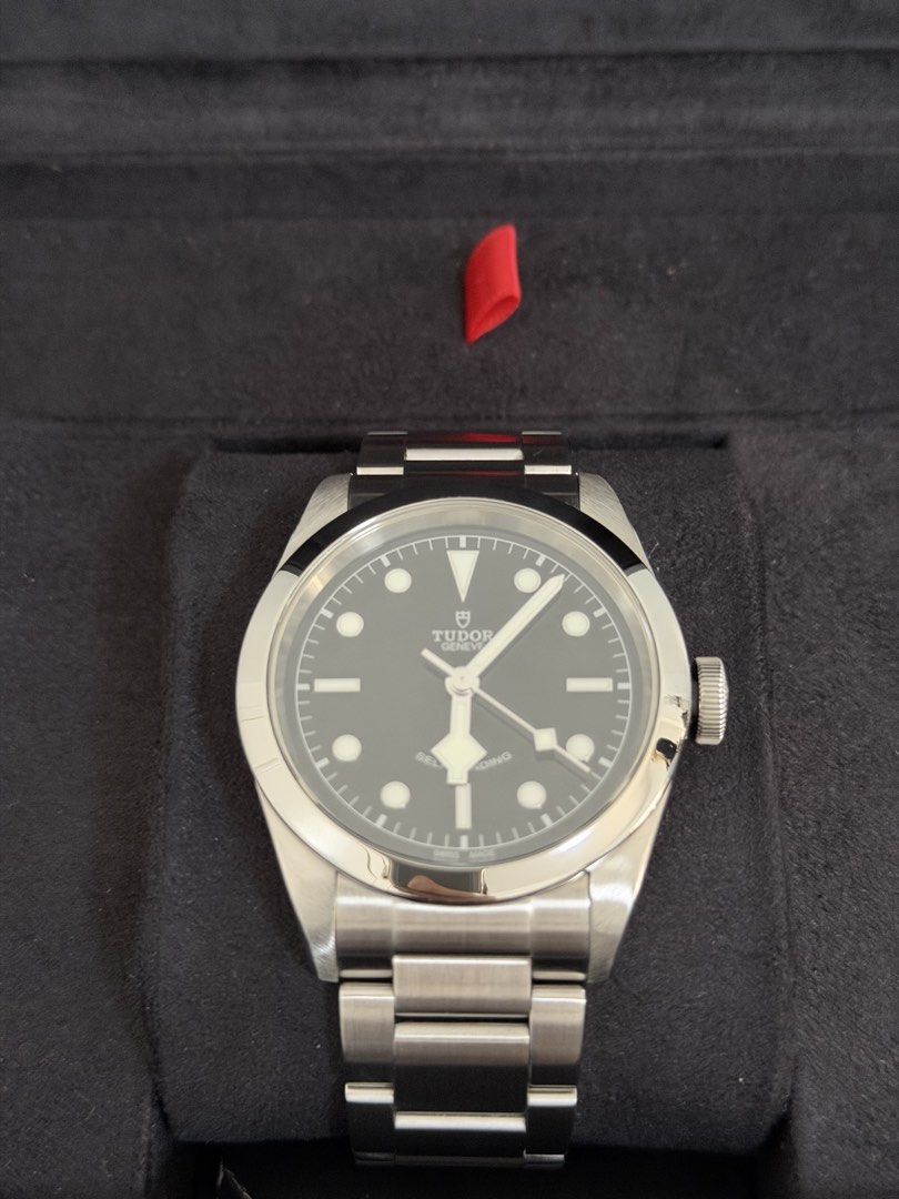 Tudor Black Bay 41 Smiley Black (Category: Luxury Watches) located in Quezon City. Submitted by nmimicu (Listing ID 1428604832, Image 1). Description: 41mm 79540 Year 2021 Full set Condition 9.8/10 San Juan City.