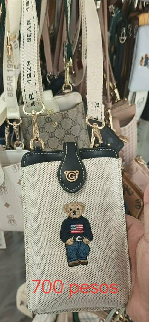 TWWN BEAR GUOOBEAR Phone Bag (Category: Shoulder Bags) located in Cabanatuan. Submitted by mjepm__ (Listing ID 1428543880, Image 1). Description: .