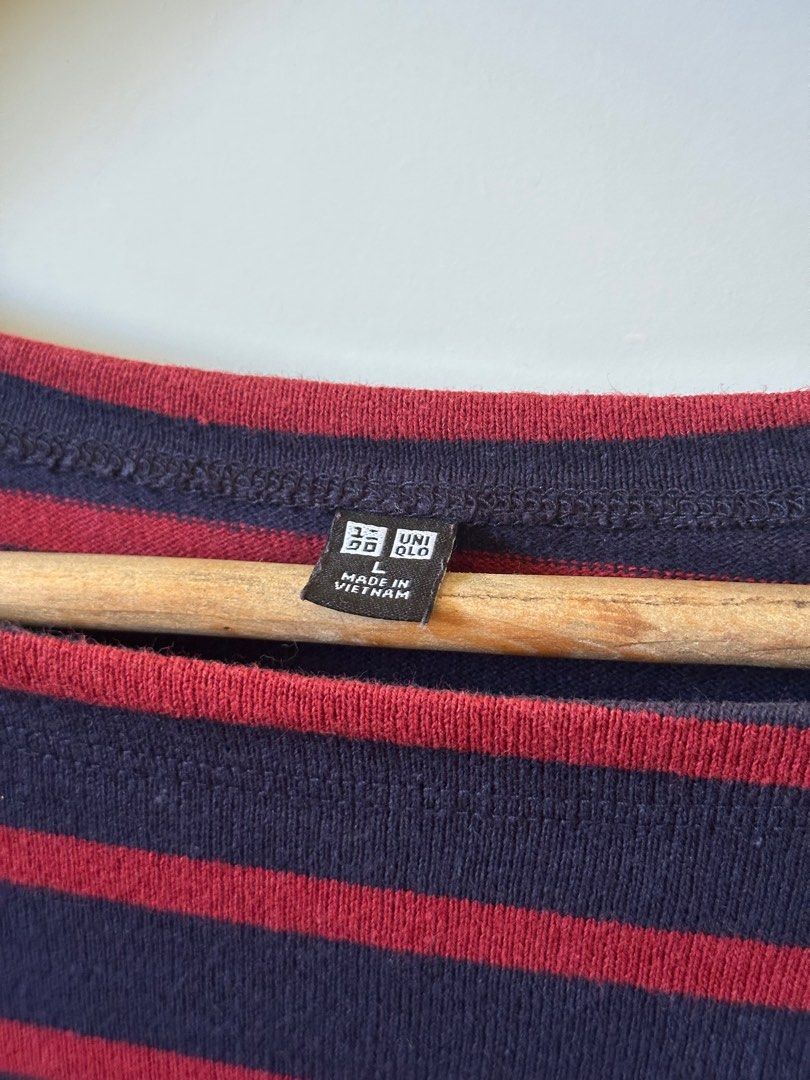 Uniqlo Striped Blouse (Category: Blouses) located in Cabuyao City. Submitted by mgcleaned (Listing ID 1428483183, Image 2). Description: Fits Med-Large okay for Small just oversized .