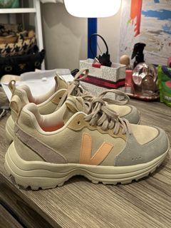 (Category: ) located in . Submitted by vestured.ph (Listing ID 1428580285, Image 1). Description: .