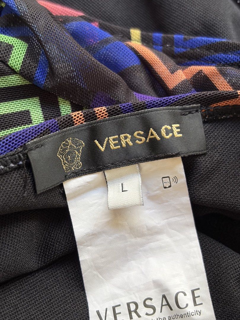 Versace Long Sleeve Bodysuit (Category: Others Tops) located in Talisay. Submitted by kuronuma (Listing ID 1428602349, Image 3). Description: - large - once used - mom owned this (hence selling it since it doesn’t fit me ) :(( - vv pretty.