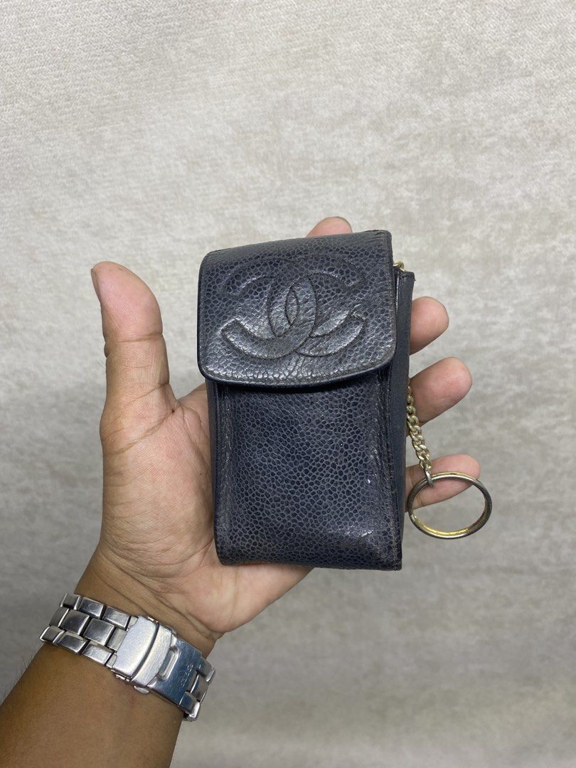 Vintage Chanel Caviar Leather Cigarette Case (Category: Luxury Bags & Wallets) located in Valenzuela. Submitted by rektasource.ph (Listing ID 1428579383, Image 2). Description: Vintage Chanel Caviar Leather Cigarette Case Authentic Has crack on leather Good Vintage condition Fade sticker but still intact .