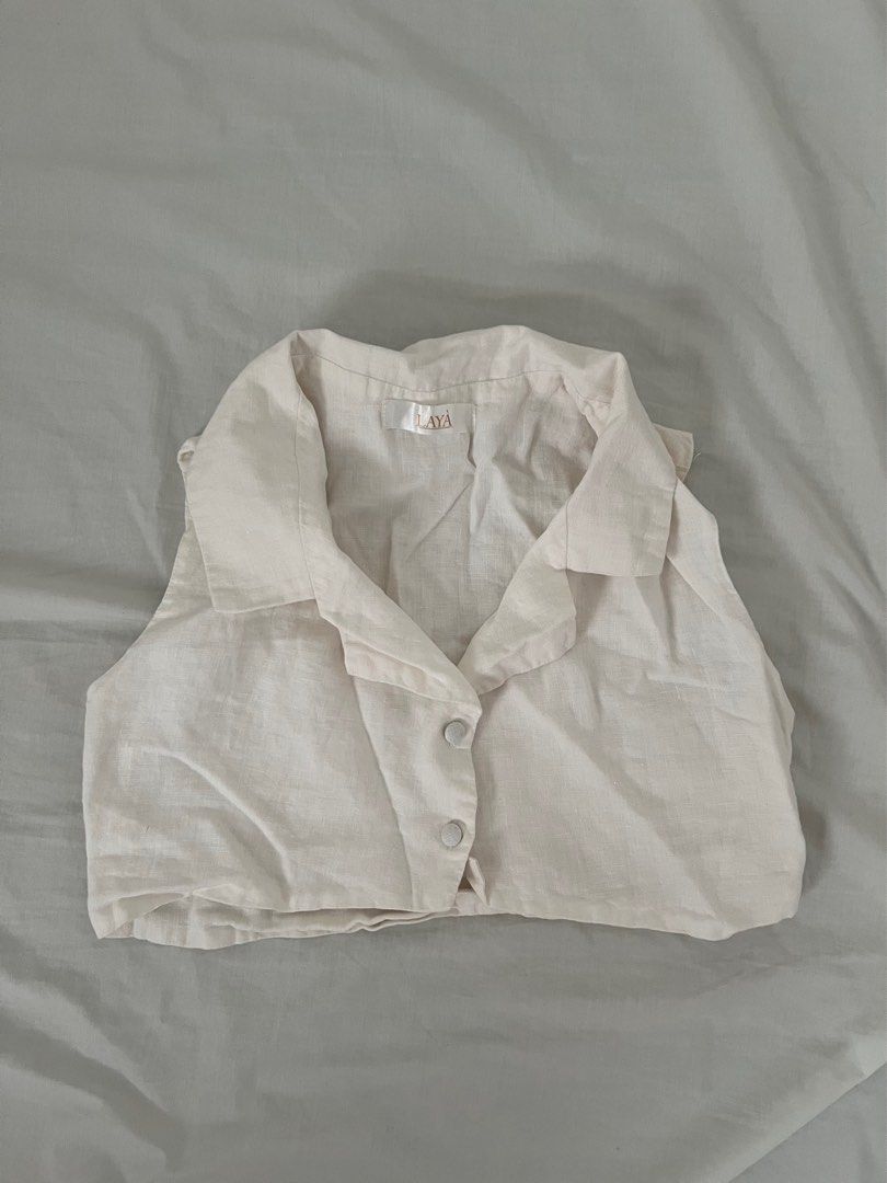wear laya sleeveless top (Category: Sleeveless) located in Mandaue City. Submitted by user3234 (Listing ID 1428599489, Image 2). Description: xs.