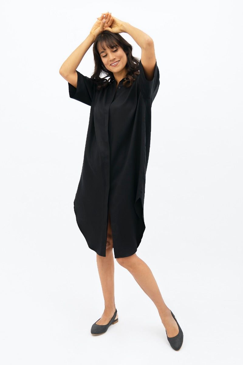 1 People Seville Tencel™ Oversized Midi Dress In Licorice CSN (Category: Dresses) located in Singapore. Submitted by refashsg (Listing ID 1428471969, Image 3). Description: [Brand] 1 People [Description] Functional Buttons No Pockets No Inner Lining [Measurements] Size S PTP - 21.5'' Waist - 22'' Hips - 22.5'' Length - 40'' [Condition] Please allow 0.5-1 inch difference in our given measurements. Any variance within this range may not be consider