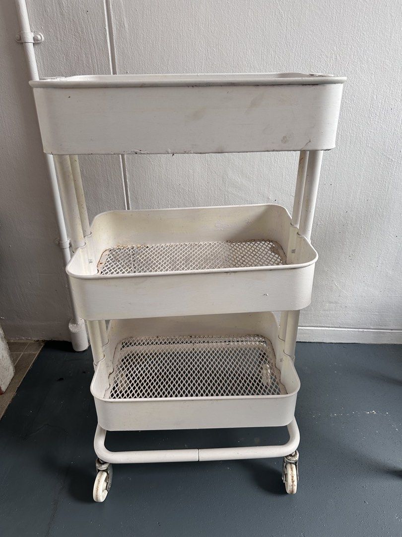 3 tier trolley  with wheels