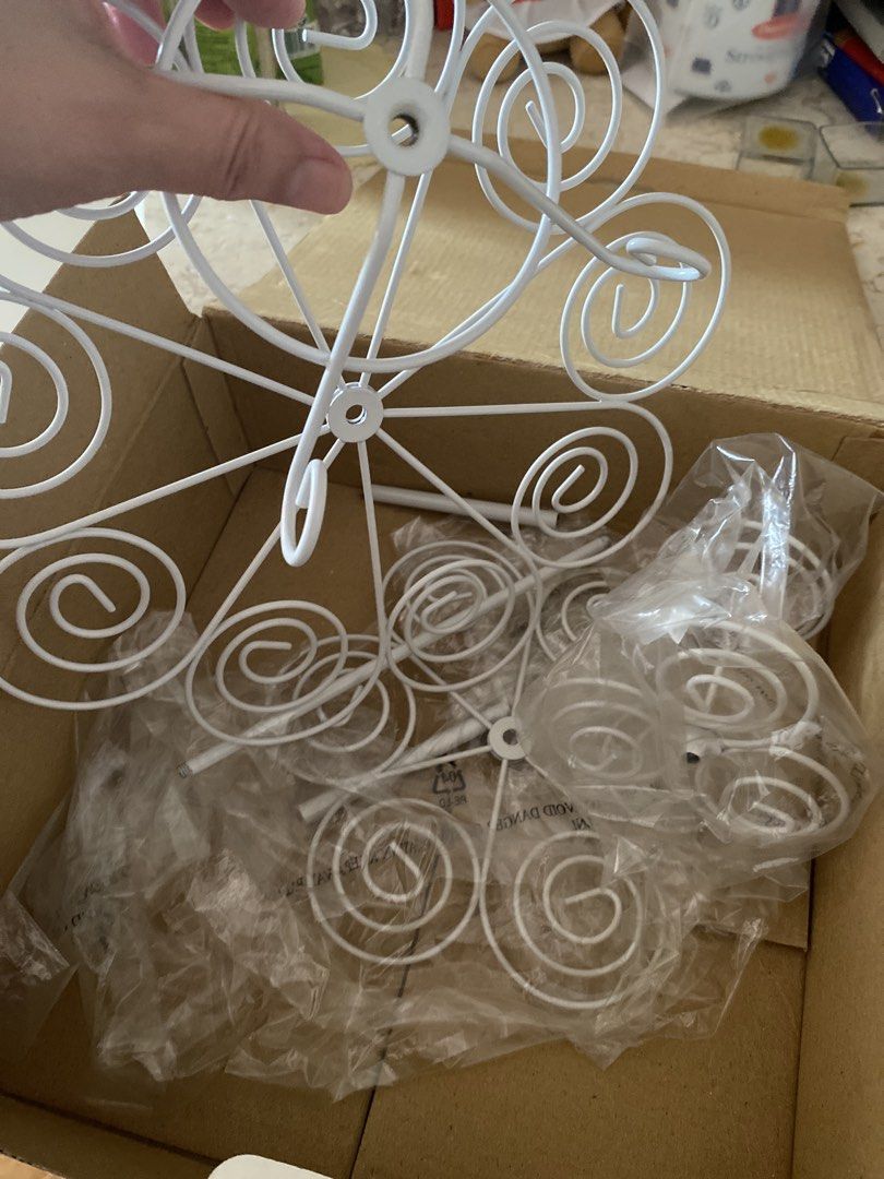 4-Tier Cupcake Stand - Holds 19 Cupcakes439504723007262721