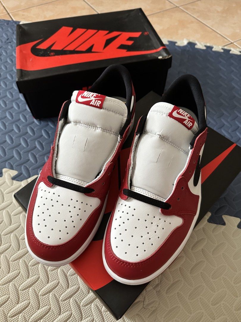 Air Jordan 1 Retro Low OG - Varsity Red (Category: Sneakers) located in Manila. Submitted by declutterbytinnn (Listing ID 1428673367, Image 1). Description: PM for more details. .