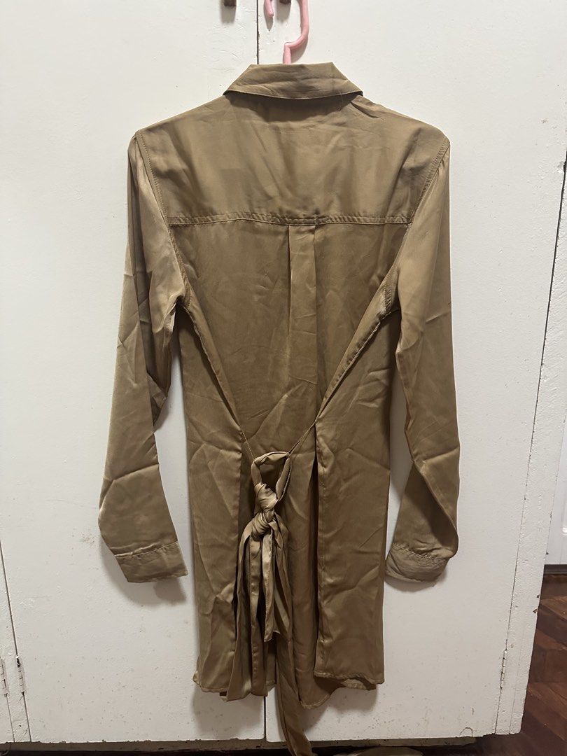 American Eagle Satin Dress XS (Category: Dresses) located in Manila. Submitted by gooddayshopper (Listing ID 1428743625, Image 2). Description: .