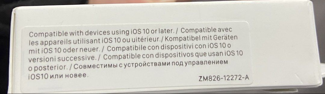 Apple lightning earpiece415872165358479362
