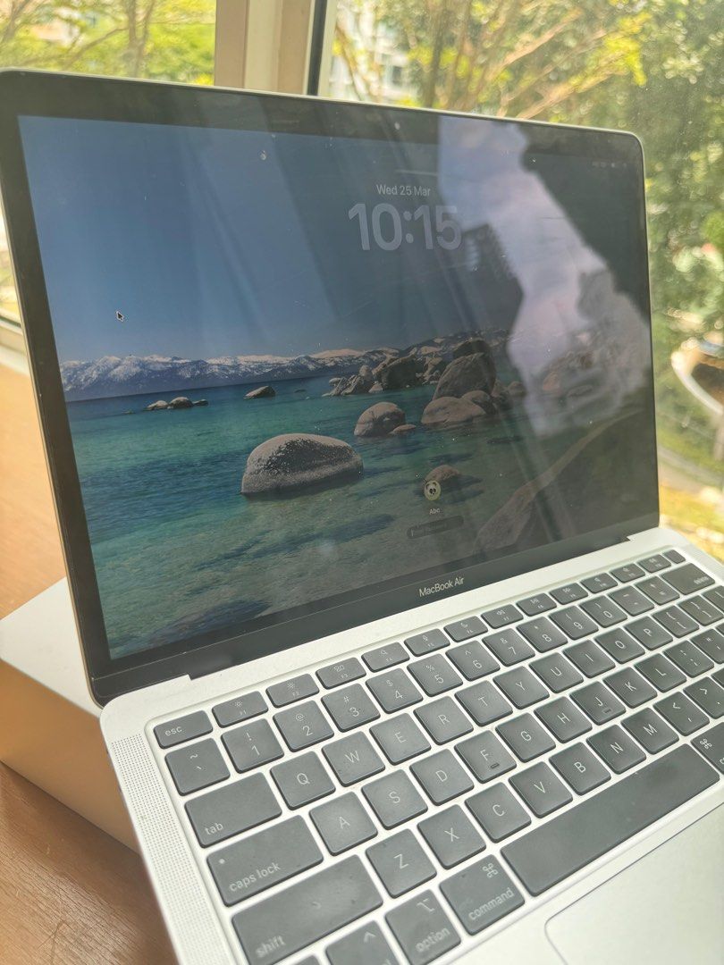Apple MacBook Air M1 2020 - 8GB RAM412408643732131844