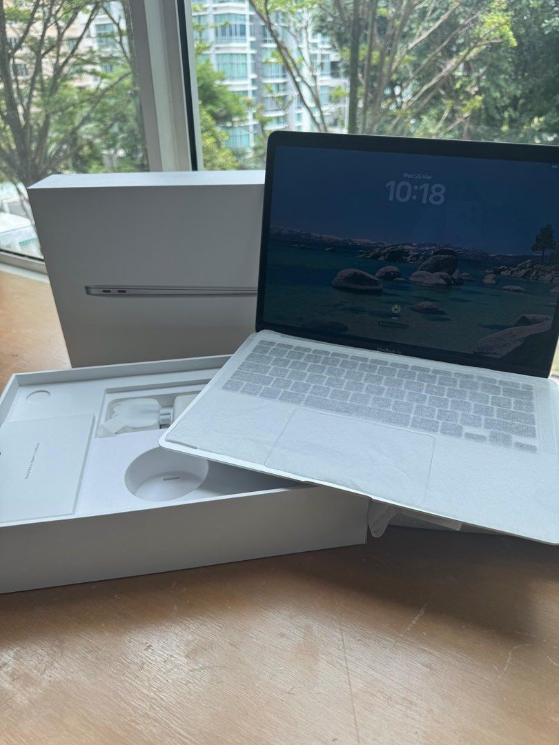 Apple MacBook Air M1 2020 - 8GB RAM