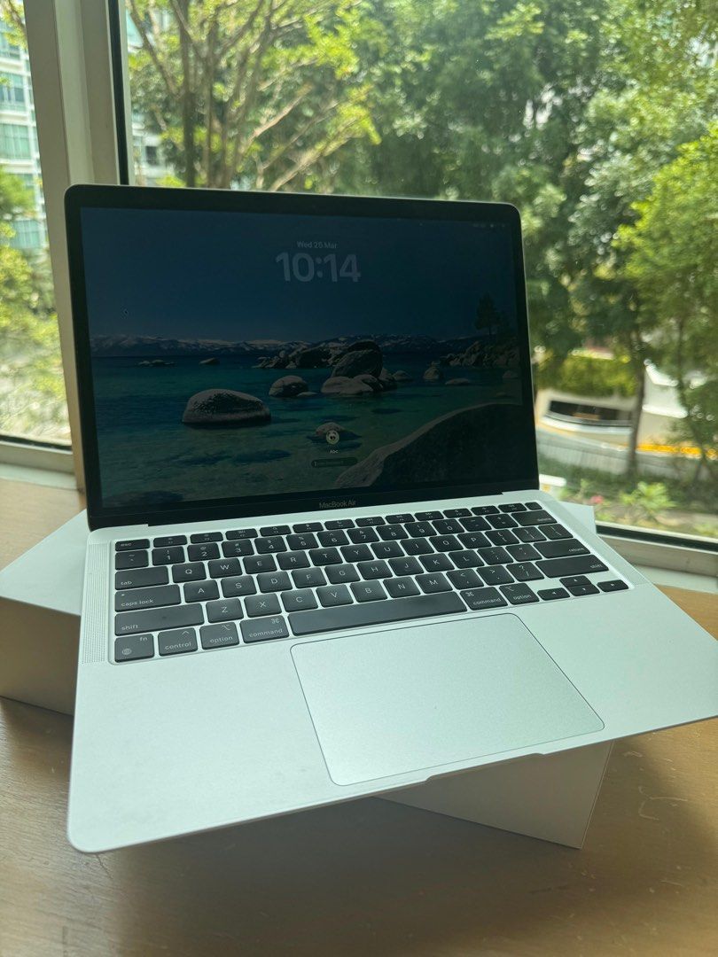 Apple MacBook Air M1 2020 - 8GB RAM412408643732131843