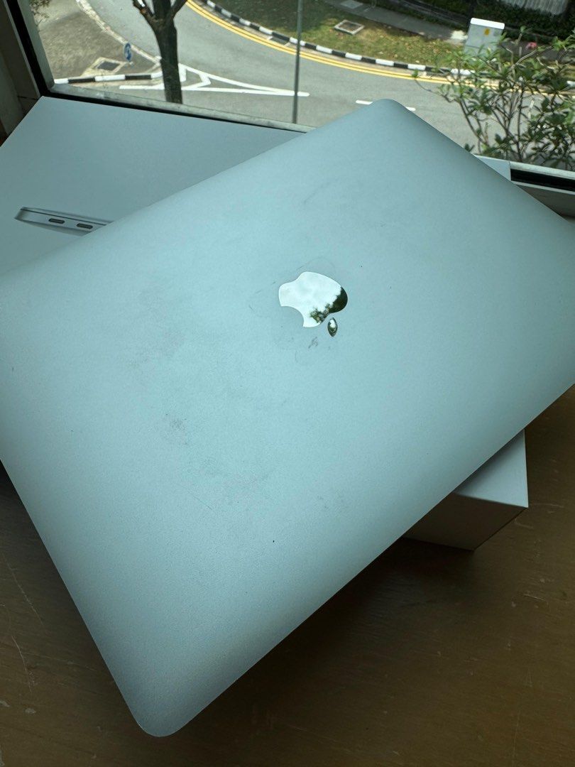 Apple MacBook Air M1 2020 - 8GB RAM412408643732131845