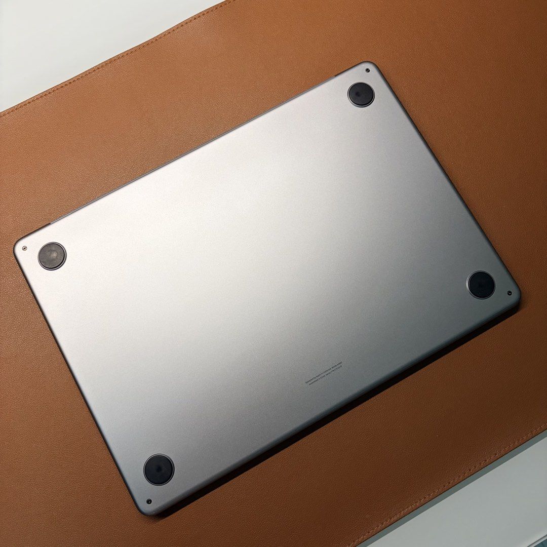 Apple MacBook Air M2 (2022)412357320518543363
