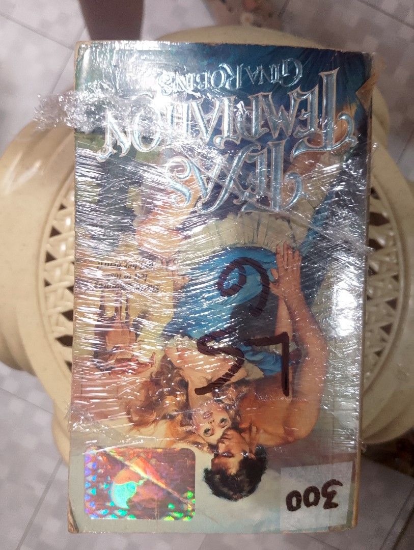 Assorted Paperback Romance Novels (Category: Storybooks) located in Manila. Submitted by cool_jhunflores (Listing ID 1428612059, Image 2). Description: ‎WTS: Pre-Love Tarot cards & vintage English p.books ‎:vintage English p.books 5pcs 250 ‎Ung nasa picture naka 5pcs na Yan ‎Good condition pa mga books and mga pages!! ‎ ‎:all tarot cards are authentic! ‎Vgood condition ( like new ) ‎Galing overseas LAHAT Ng Decks!!! ‎I can send video of decks! ‎N