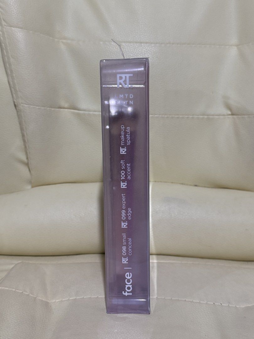 Authentic Real Techniques Plumped Up Base Makeup Brush Set | face brush spatula concealer foundation highlighter blush (Category: Makeup) located in Antipolo. Submitted by kiksy.closet (Listing ID 1428612240, Image 2). Description: Authentic Real Techniques Plumped Up Base Makeup Brush Set | face brush spatula concealer foundation highlighter blush - Brand new (unopened from the box) - Personally bought in TK Maxx - Fixed price.