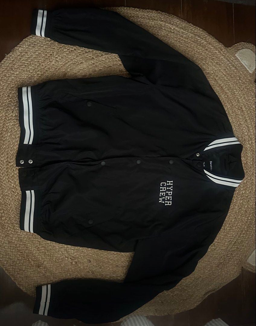 Bershka Hyper Crew Varsity Jacket, Men's Fashion, Coats, Jackets and ...