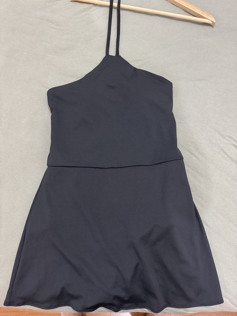 Brand New Coral One Suit (Category: Bikinis & Swimsuits) located in Pasig City. Submitted by hangman_ (Listing ID 1428757798, Image 1). Description: Brand New, did not use..