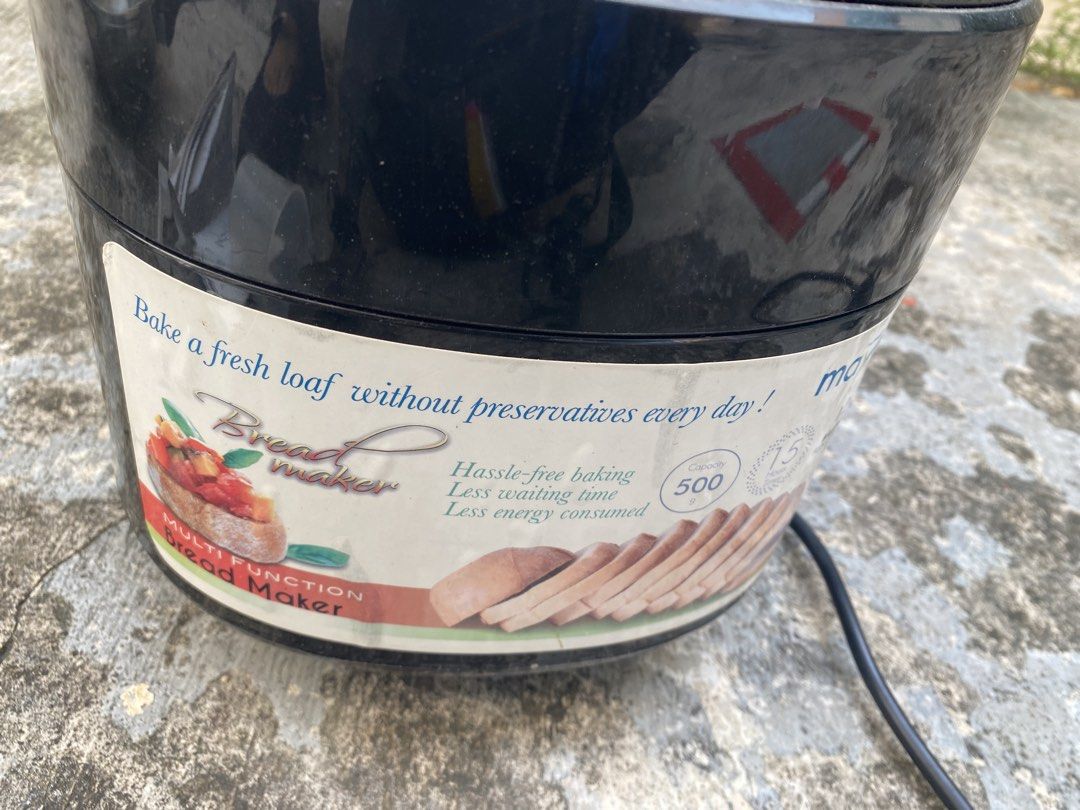 Bread maker machine/ Jam maker machine. (Category: Breadmakers) located in Singapore. Submitted by hiskingdom (Listing ID 1428624079, Image 2). Description: .