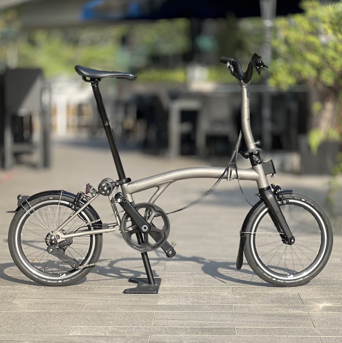 Certified Preowned BROMPTON T LINE M4L, Sports Equipment, Bicycles ...