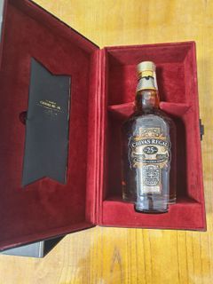 Chivas Regal 25 Year Old, American Oak Cask, 40% whisky bottle