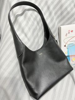 （分類：）位於 。 由 silver7linings 提交（商品編號 1428650001，圖片 1）。簡介： 。