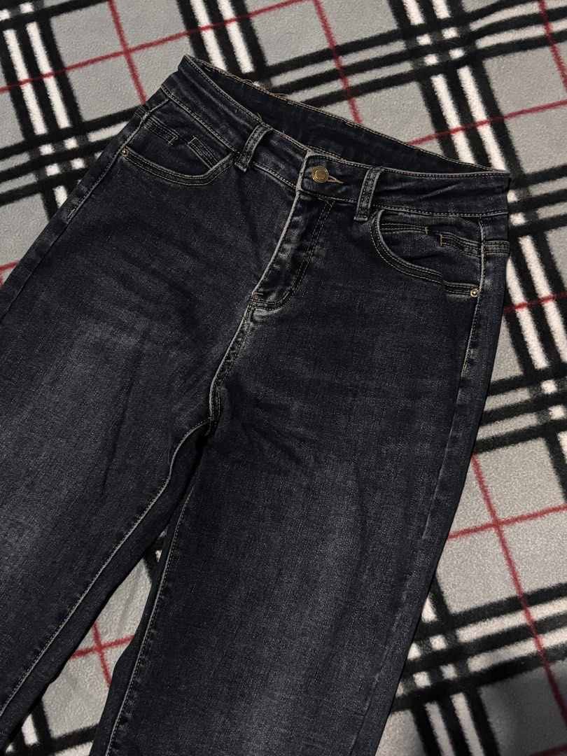 Dark Wash Straight Leg Jeans (read description) (Category: Jeans) located in Caloocan City. Submitted by ___keisells (Listing ID 1428766175, Image 2). Description: Note: 1. PAYO (Pay As You Order) 2. Late Payment Fee: ₱25 a day 3. I WILL NOT entertain slow inquiry Item description: Dimensions: L: 96cm W:34cm Leg Width: 24cm Issue/s: none MOP: Gcash Available MOD: Same Day Delivery only within MM.