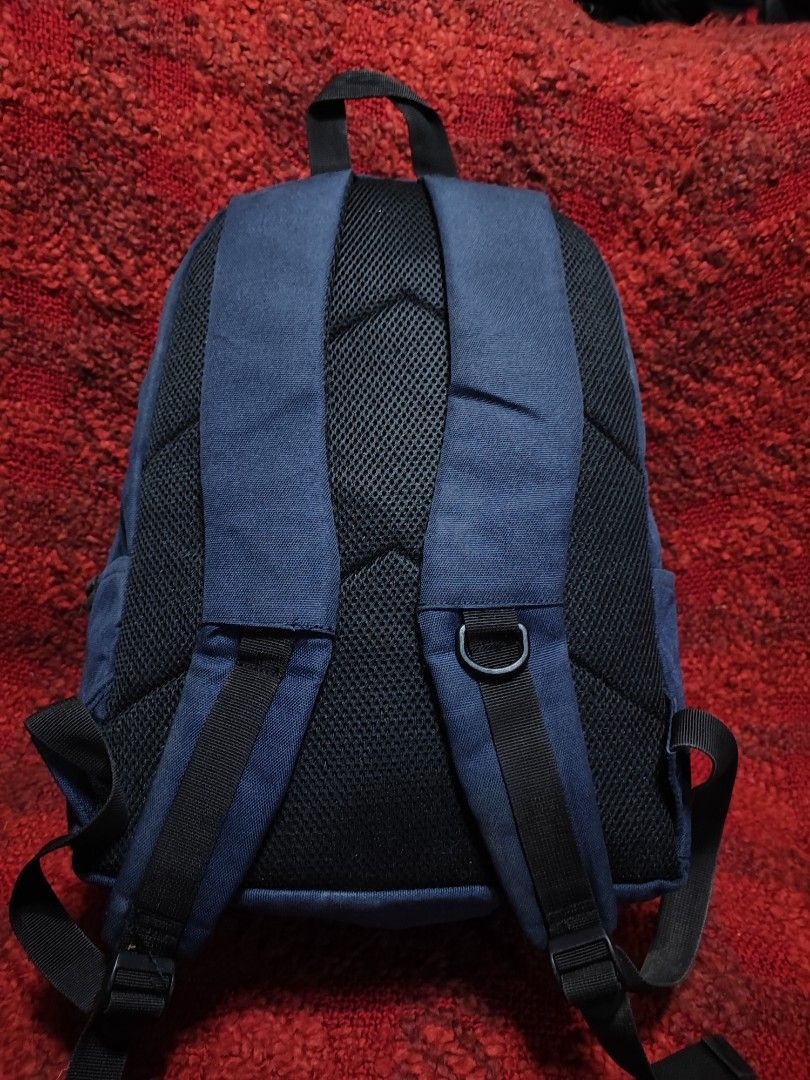 Dickies Backpack - Navy Blue (Category: Backpacks) located in Baguio. Submitted by ozara.06 (Listing ID 1428696305, Image 3). Description: Diesel backpack Large size Excellent condition 600.