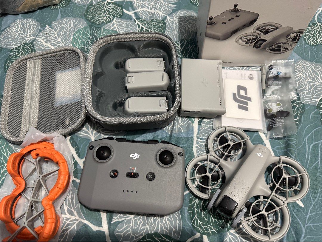 DJI Neo Flymore Combo with complete Freebies (Category: Drones) located in Cavite. Submitted by jaybee28 (Listing ID 1428741873, Image 1). Description: Dji Neo Flymore Combo Complete in box accessories Including Freebies * Tempered Lens (installed) * Floaters * Carrying Case Open for straight swap to DJI Nano or Insta360 Go 3s.
