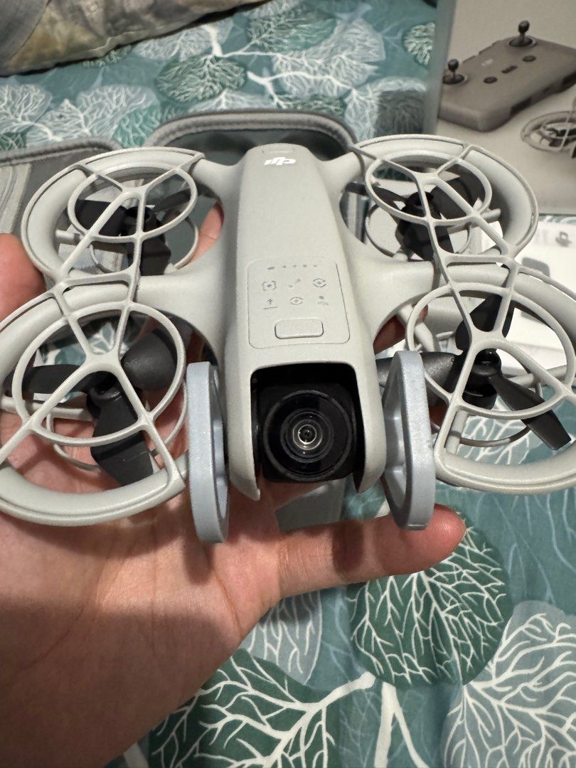DJI Neo Flymore Combo with complete Freebies (Category: Drones) located in Cavite. Submitted by jaybee28 (Listing ID 1428741873, Image 2). Description: Dji Neo Flymore Combo Complete in box accessories Including Freebies * Tempered Lens (installed) * Floaters * Carrying Case Open for straight swap to DJI Nano or Insta360 Go 3s.
