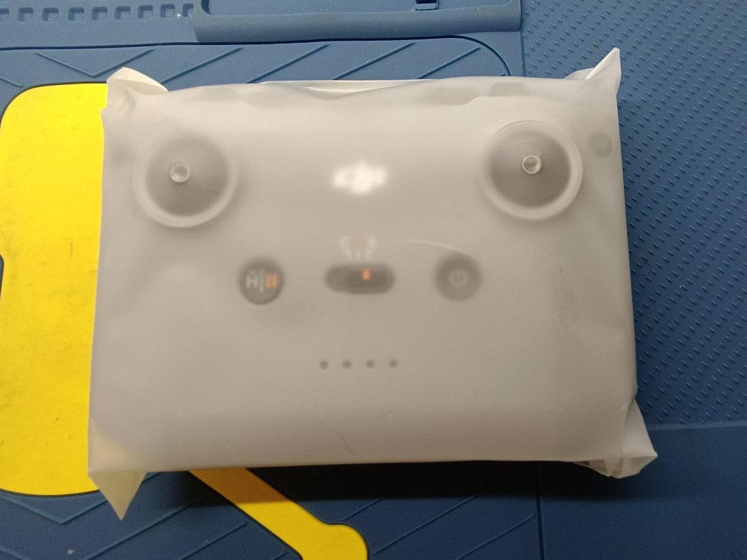 DJI RC Controller (Category: Drones) located in Ulu Tiram. Submitted by alberthd9sky (Listing ID 1428766352, Image 1). Description: DJI RC-N3 Remote Controller (New) 🎮🚁 Selling the DJI RC-N3 remote controller. This one is up for grabs! Key Features: Latest Model: Specifically designed for the DJI Neo 2 and compatible with Mini 4 Pro, Air 3, and Air 3S. Ergonomic Design: Comfortable to hold for long flights with precise gimbal and flight control