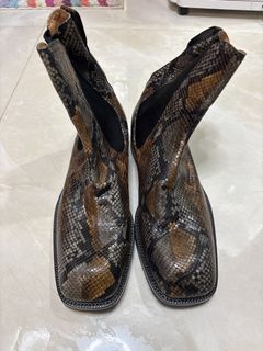 （分類：）位於 。 由 ericleeww 提交（商品編號 1428730519，圖片 1）。簡介： 。