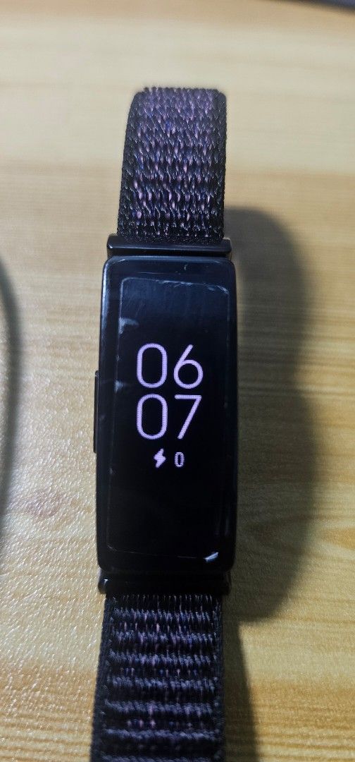 Fitbit Inspire 2 HR Smartwatch (Category: Wearables & Smart Watches) located in Valenzuela. Submitted by helloblack (Listing ID 1428704906, Image 2). Description: Fitbit Inspire 2 HR Tracker Lightly used No box, with charger With velcro strap and extra silicon band No issues RFS: Upgraded.