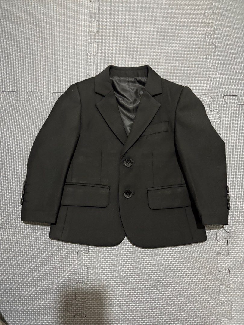 FOR RENT: Boys' Black Suit Set (Category: Babies & Kids Fashion) located in Pasig City. Submitted by dianexing (Listing ID 1428781866, Image 3). Description: Size 36 Fits 1-2 years old Rent: P1000; Deposit: P1000 3999.75.