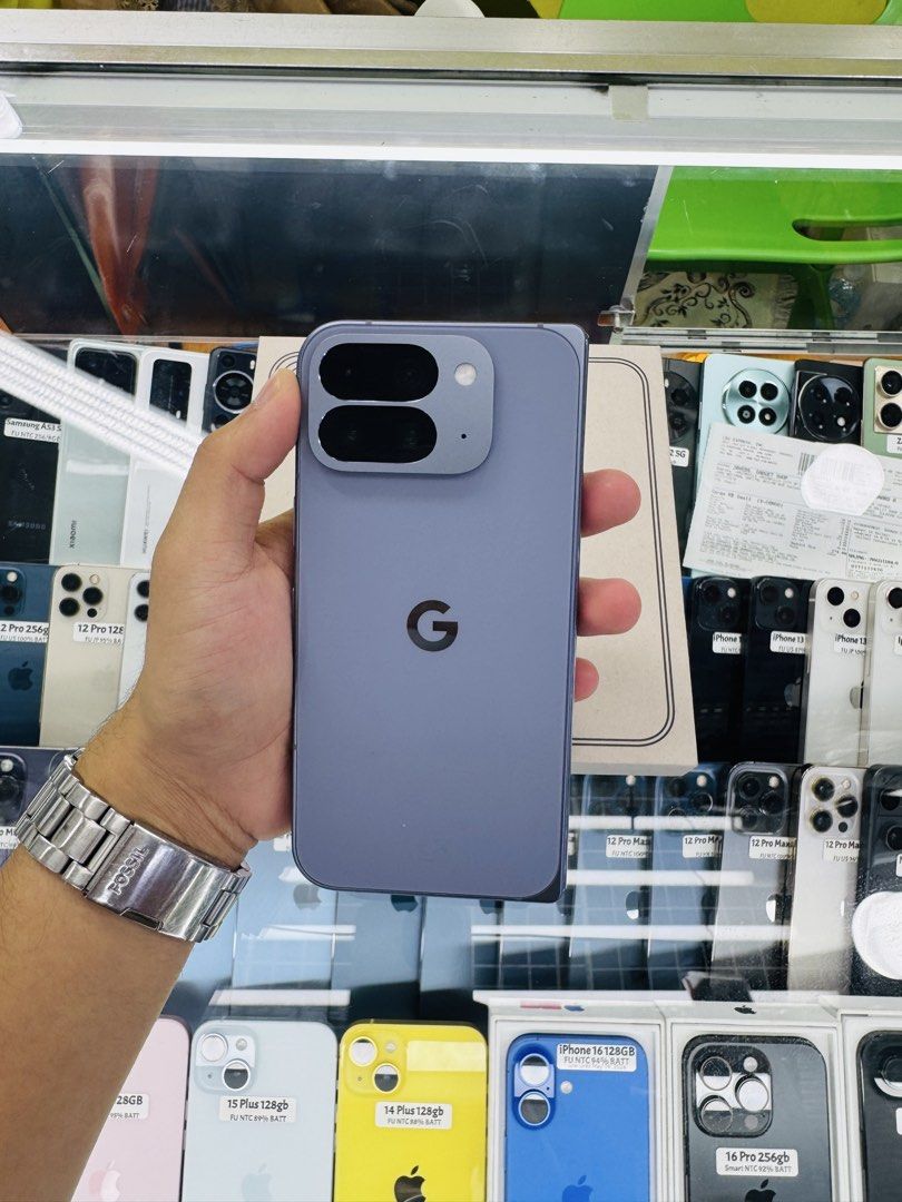Google Pixel 10 Pro Fold 12/256GB Openline W/Box US Variant (Category: Google Pixel) located in San Juan City. Submitted by Khalidmgdla08 (Listing ID 1428659323, Image 3). Description: FOR SALE | TRADE/SWAP Price: 66,999 On hand: Pixel 10 Pro Fold✔️ 12/255GB ✔️ OPENLINE ✔️ US Variant ✔️ 100% Original ✔️ 99% Makinis ✔️ 99% Smooth ✔️ NOT REFURB ✔️ NO HIDDEN ISSUES ✔️ NEVER BEEN REPAIRED ✔️ TEST TO SAWA✔️ FREE 3-UTOOLS ✔️ ANY MODEL OF IPHONE AND SAM