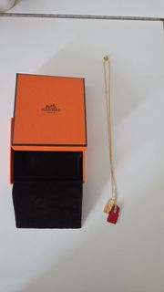 （分類：）位於 。 由 verasham 提交（商品編號 1428630908，圖片 1）。簡介： 。