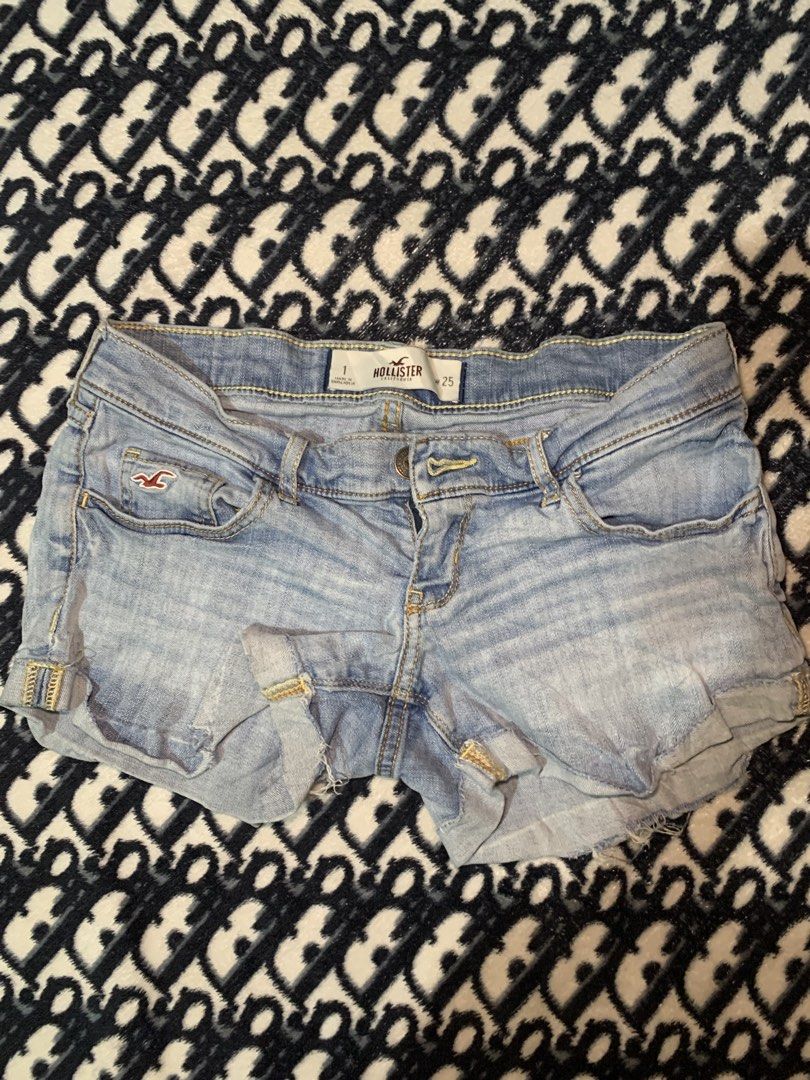 Hollister Denim Shorts - Size 25 (Category: Shorts) located in Manila. Submitted by mncadomingo (Listing ID 1428752637, Image 1). Description: .