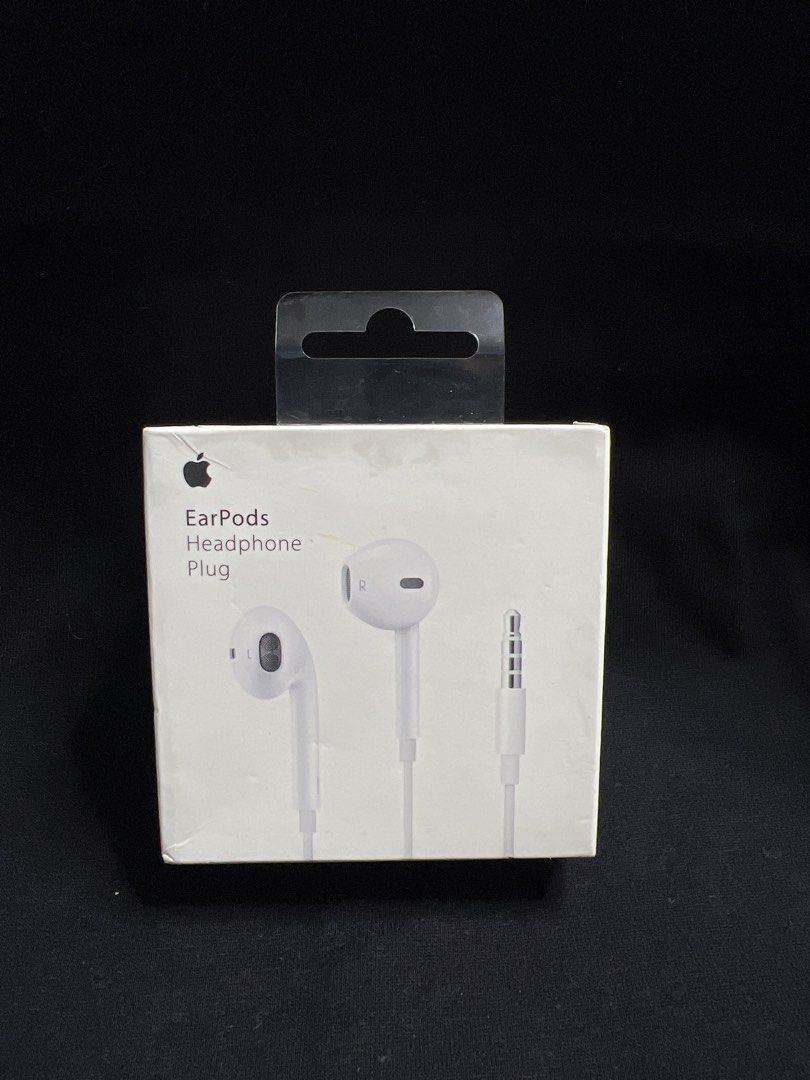 Jack type 3.5mm Headphone Plug Earphone (Category: Earphones) located in Manila. Submitted by as_onlineshop11 (Listing ID 1428697115, Image 1). Description: .