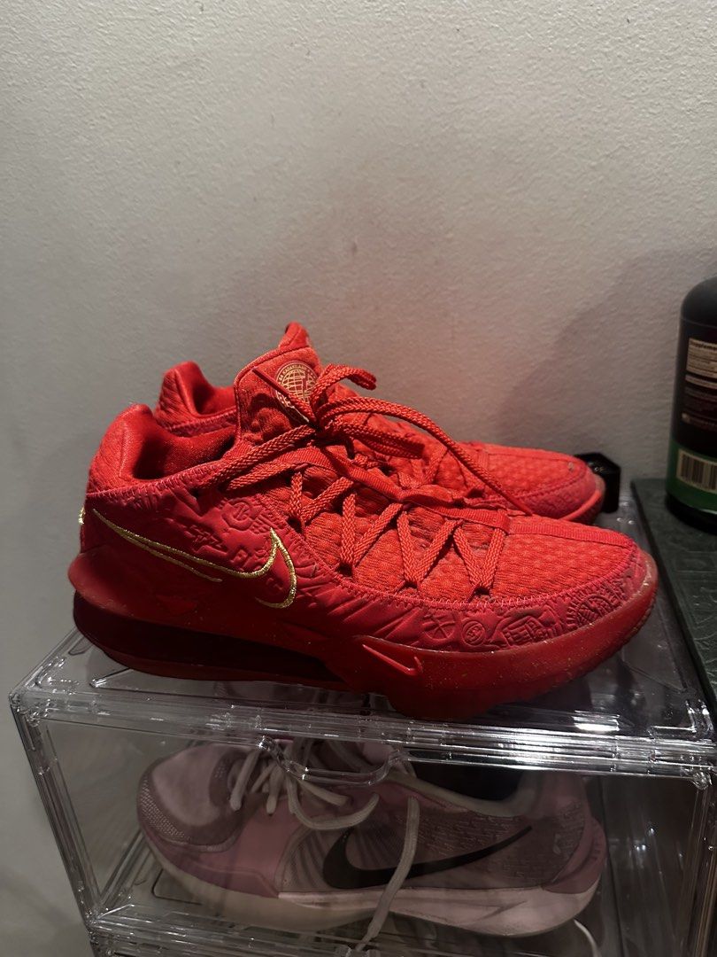 Lebron 17 Low Agimat Titan Exclusive (Category: Sneakers) located in Quezon City. Submitted by niles.yuson (Listing ID 1428747308, Image 2). Description: Lebron 17 Low Agimat Titan Exclusive Used thrice First Release Price Negotiable RFS: Declutterring issue: seps die to age.