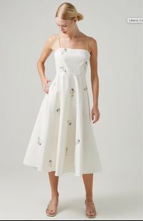 (Category: ) located in . Submitted by oliveclothes (Listing ID 1428717648, Image 1). Description: .