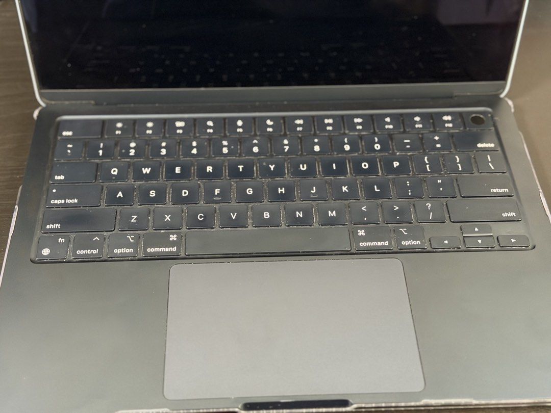 MacBook Air M2 2022 - 8GB RAM412407853755944961