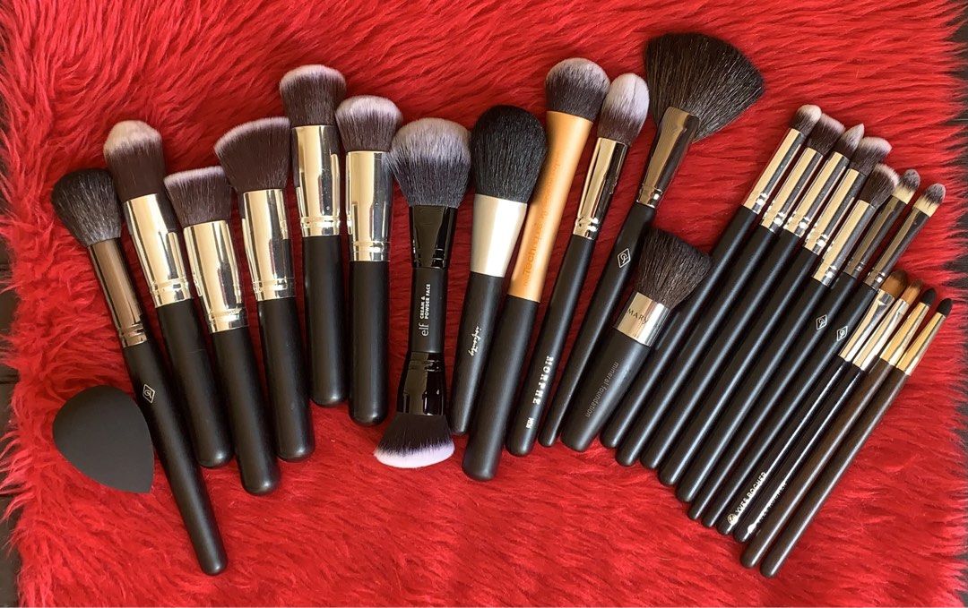 Makeup Brush Set with Morphe, ELF, and More (Category: Makeup) located in Quezon City. Submitted by jaianaapura (Listing ID 1428680031, Image 1). Description: Complete makeup brush set including various face and eye brushes. Includes brushes from brands like Morphe, ELF, and others. Also comes with a makeup sponge. Perfect for applying foundation, powder, blush, eyeshadow, and more. Great for both beginners and professionals..