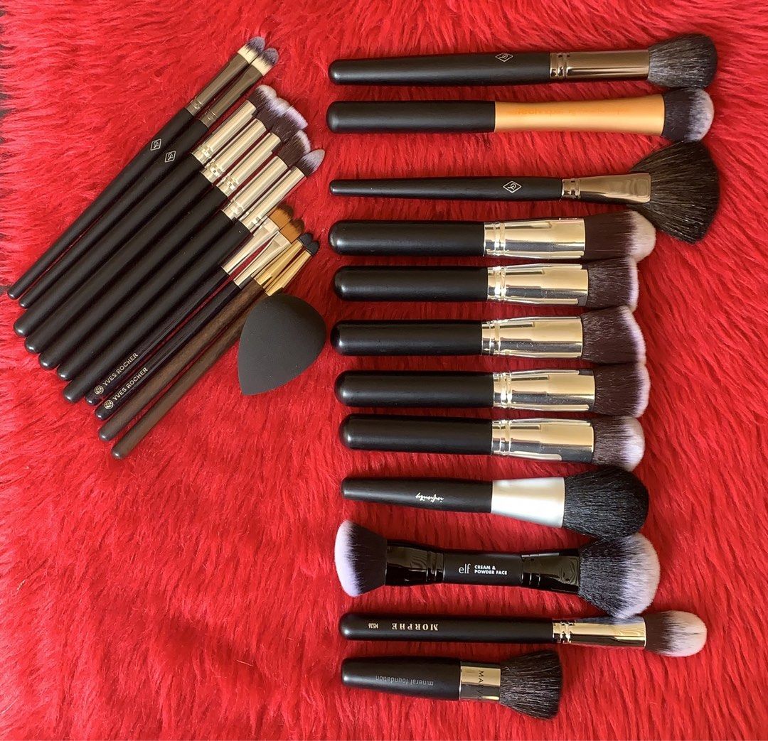 Makeup Brush Set with Morphe, ELF, and More (Category: Makeup) located in Quezon City. Submitted by jaianaapura (Listing ID 1428680031, Image 2). Description: Complete makeup brush set including various face and eye brushes. Includes brushes from brands like Morphe, ELF, and others. Also comes with a makeup sponge. Perfect for applying foundation, powder, blush, eyeshadow, and more. Great for both beginners and professionals..