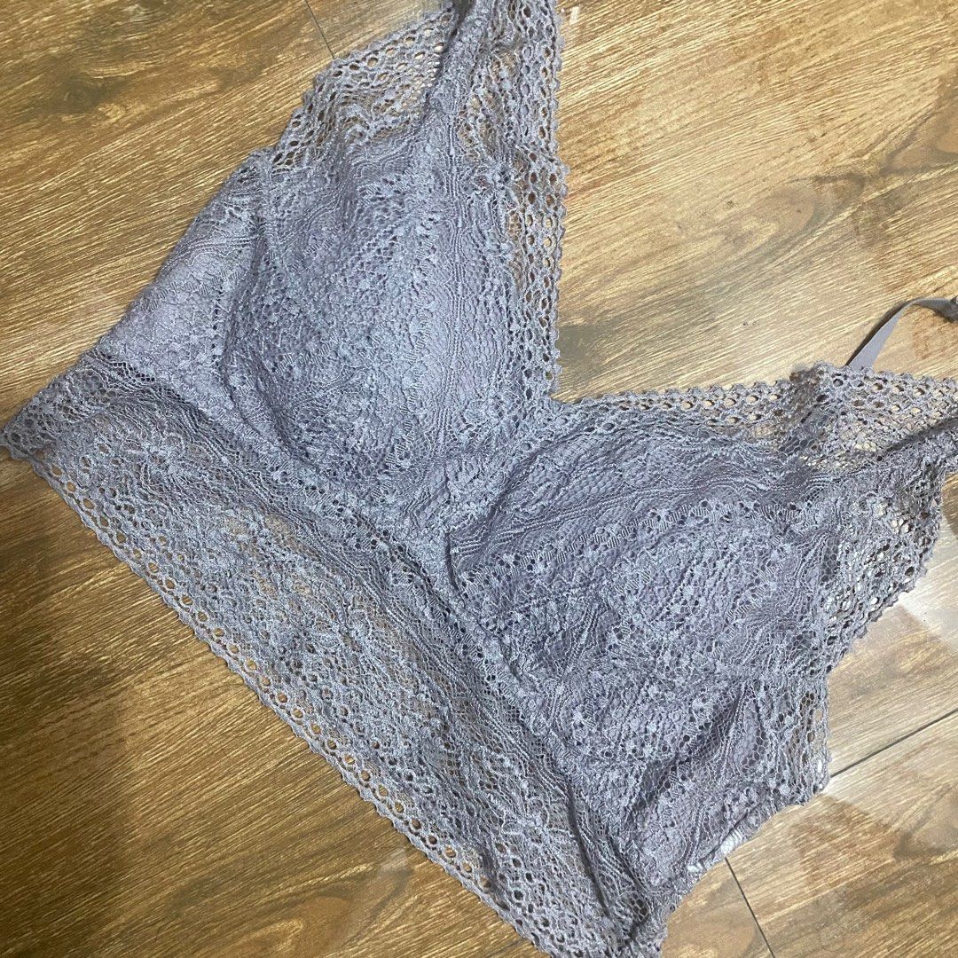 Mauve / gray / grayish violet | Lace bralette (Category: Others Tops) located in Caloocan City. Submitted by _syddd (Listing ID 1428738704, Image 1). Description: 36A-B flaw: may tahi sa likod.